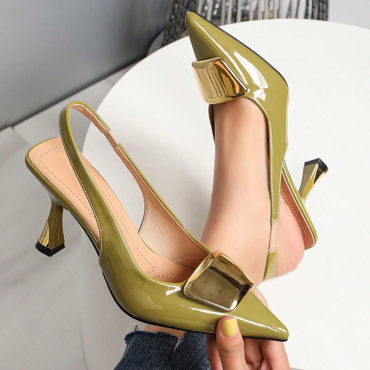 Women'S Formal Wear To A Wedding - Elegant Women Closed Pointed-Toe Slingback Heels,